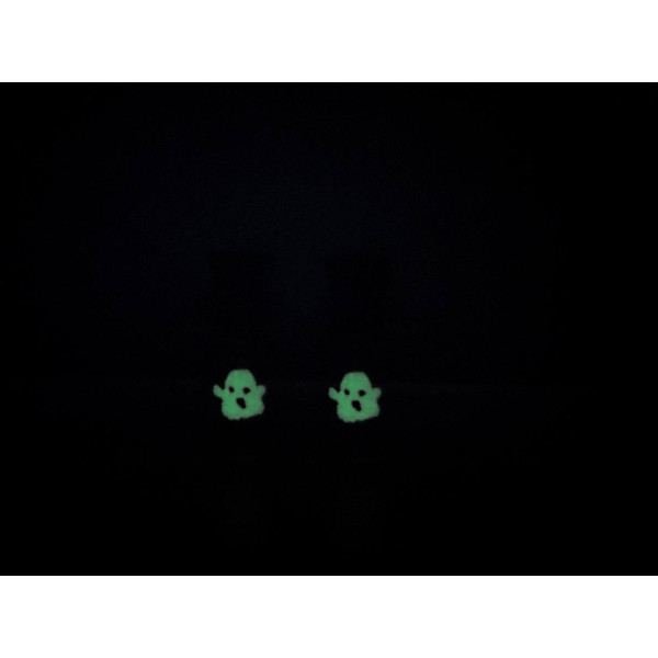 glow-in-the-dark-miniature-ghost.jpeg