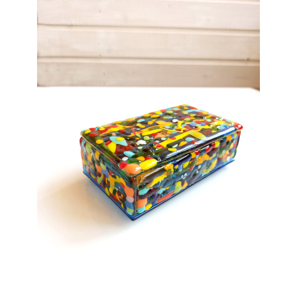 colorful-handmade-jewelry-box-plance.jpg