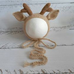 Deer newborn bonnet knitting pattern