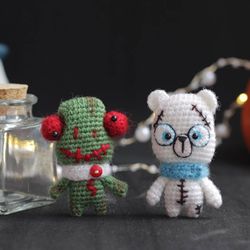 Halloween miniature crochet creepy cute zombie bear and frog zombie plush Halloween decor cute gift for mom