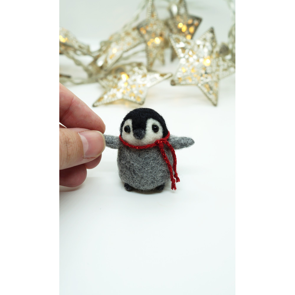 penguin-needle-felted-1