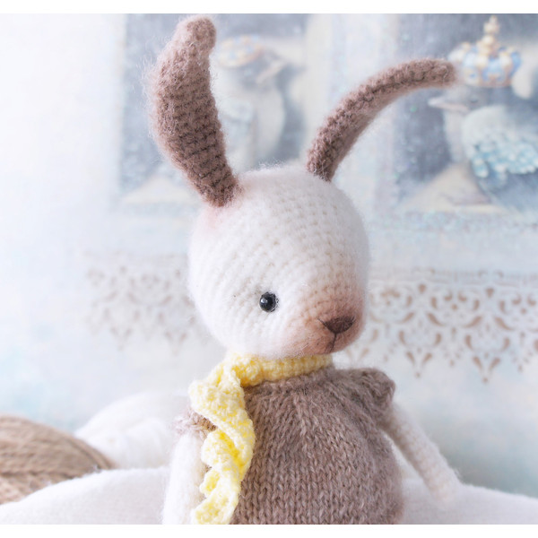 white-bunny-doll-02 (3).jpg