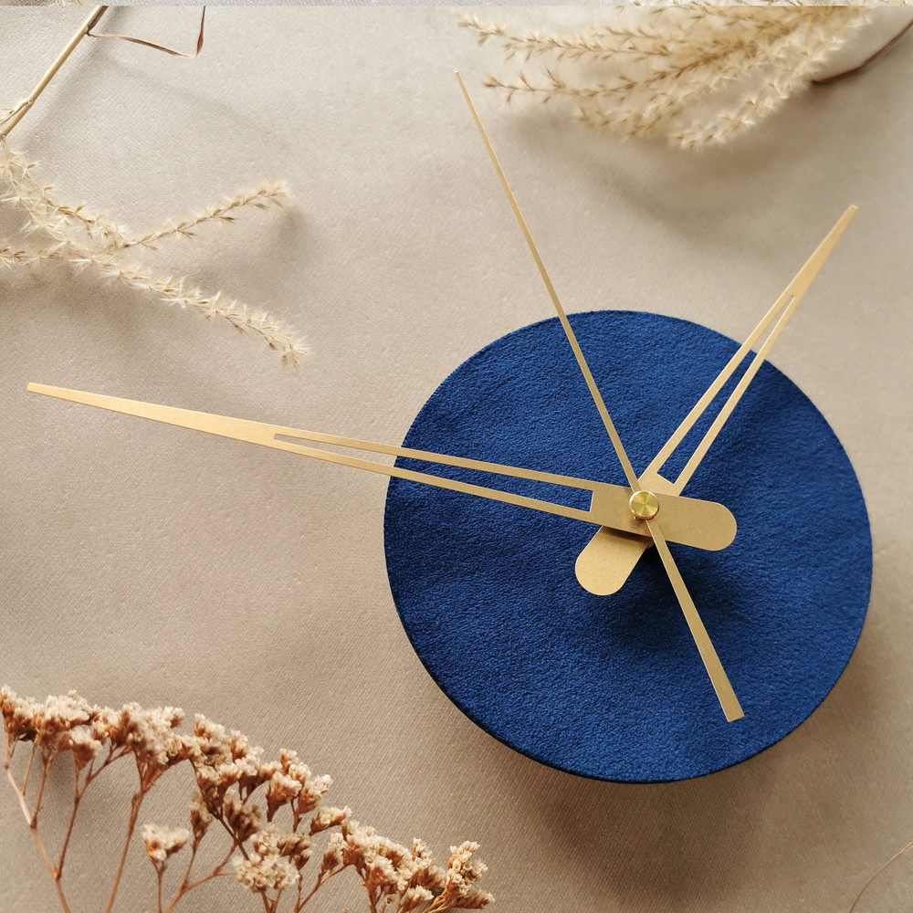 Wall clock SPOT Blue2.jpg