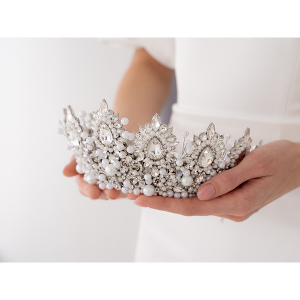 Bridal_tiara_wedding_crown_bride_pearl_crown (1).jpg
