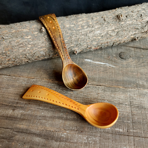Handmad wooden coffee scoop from natural willow wood - 08
