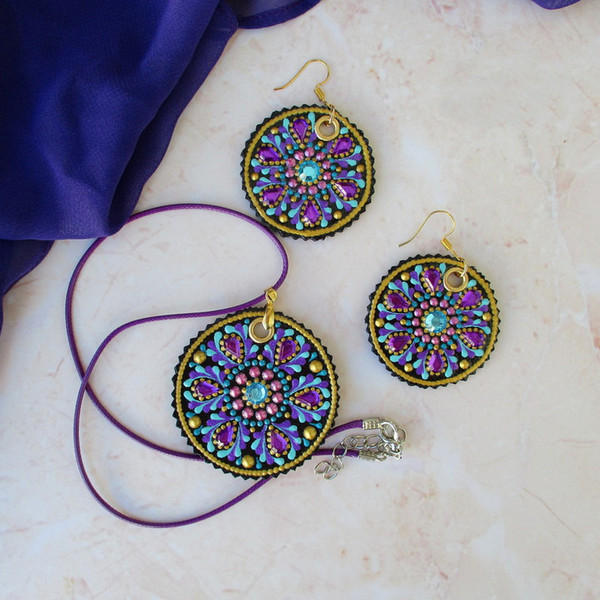 purple-painted-leather-jewelry-set.jpeg