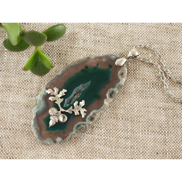 green-agate-slice-slab-geode-pendant-necklace-jewelry