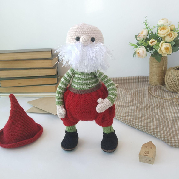 Stuffed  Gnome toy gift for Christmas gift. Stuffed big gnome toy..jpeg
