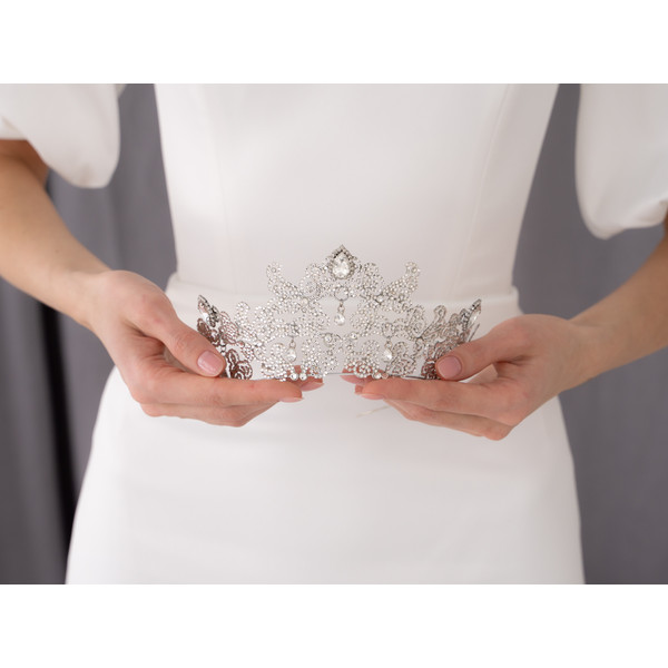 Bridal_tiara_wedding_crown_bride_crystal_crown.jpg