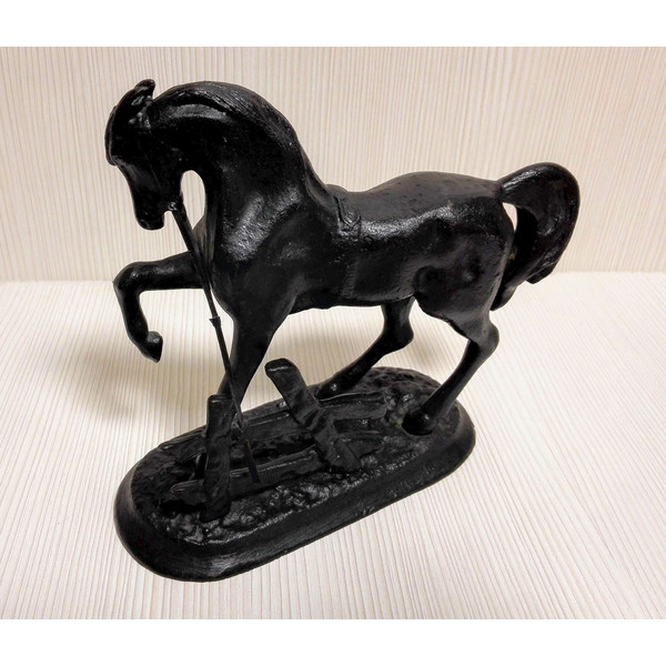 soviet-statuette-horse.jpg