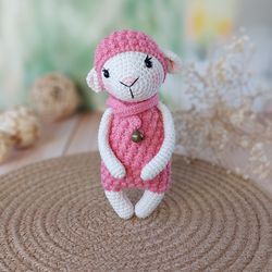 Crochet pattern lamb Shelli in English. Soft toy pattern.  Amigurumi crochet pattern. Crochet baby doll pattern. Pattern