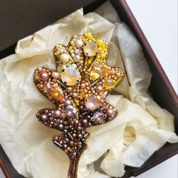 Oak leaf jewelry brooch, oak leaf pin.