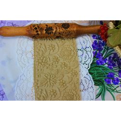 Rolling pin - embossed rolling pin - wooden rolling pin - with flower