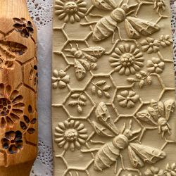 Bee's engraved rolling pin, honeycomb handmade rolling pin, ceramics designs.