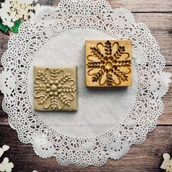 Flower embossed cookie mold, stamp for gingerbread, springerle stamp for cookie