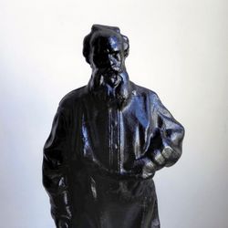 Leo Tolstoy Vintage Cast Iron Statuette. Old Soviet iron casting