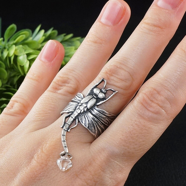 insect-ring-jewelry