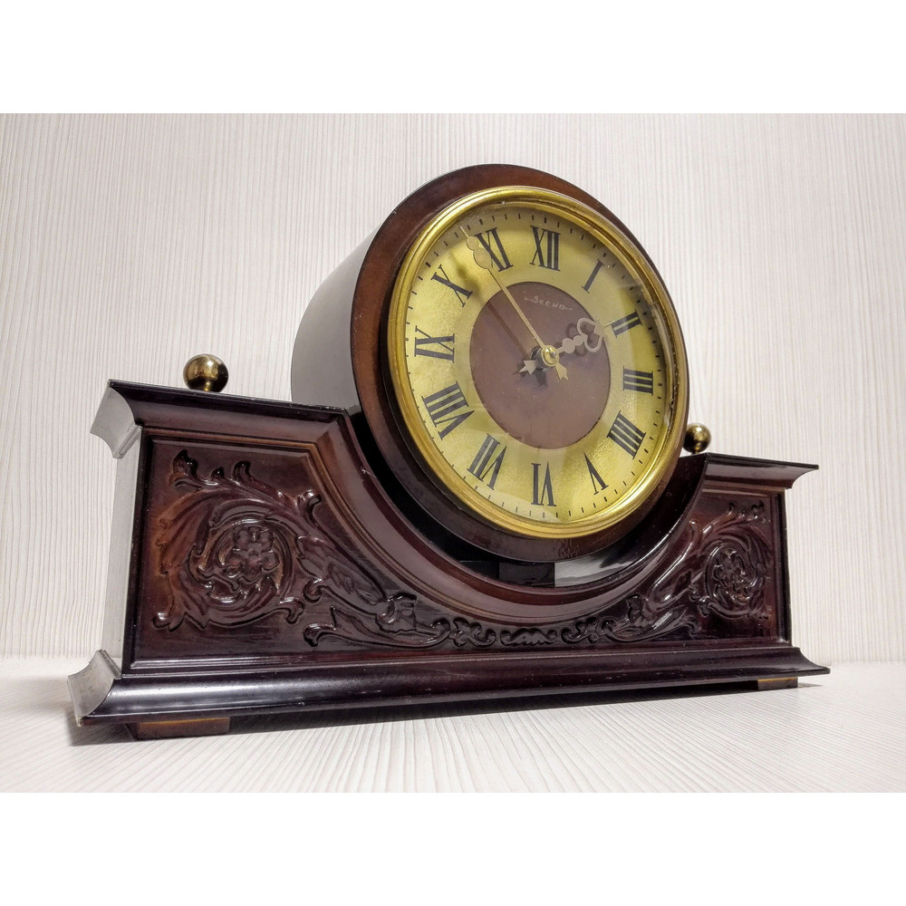 art-deco-clock.jpg