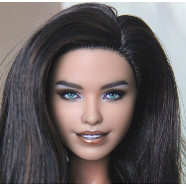 Barbie Fashionista brunette doll repaint