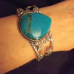 Stunning 925 Sterling Silver Turquoise Cuff Bracelet