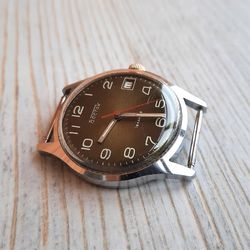 Vostok 18 jewels dark green dial Soviet mens watch - wind up Russian vintage wristwatch Wostok