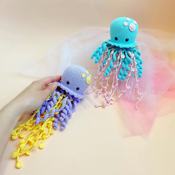 Colorful Jellyfish 05.jpg