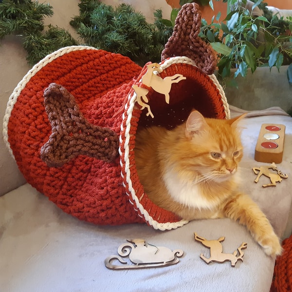 Crochet pet tunnel reindeer Digital instruction manual in PD - Inspire ...