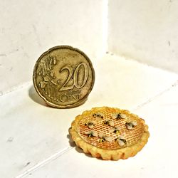 Dollhouse miniature 1:12 Honeycomb! House bees cakes, desserts, Honey cake!