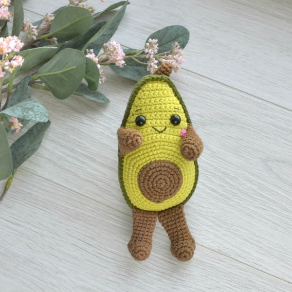 Avocado toy crochet pattern
