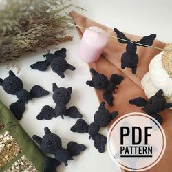 Halloween crochet bat pattern