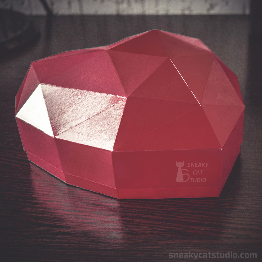 Heart-box-love-DIY-papercraft-low-poly-3D-Pepakura-PDF-Pattern-Download-paper-craft-Template-origami sculpture-model-wall-decor-sweet-4.jpg