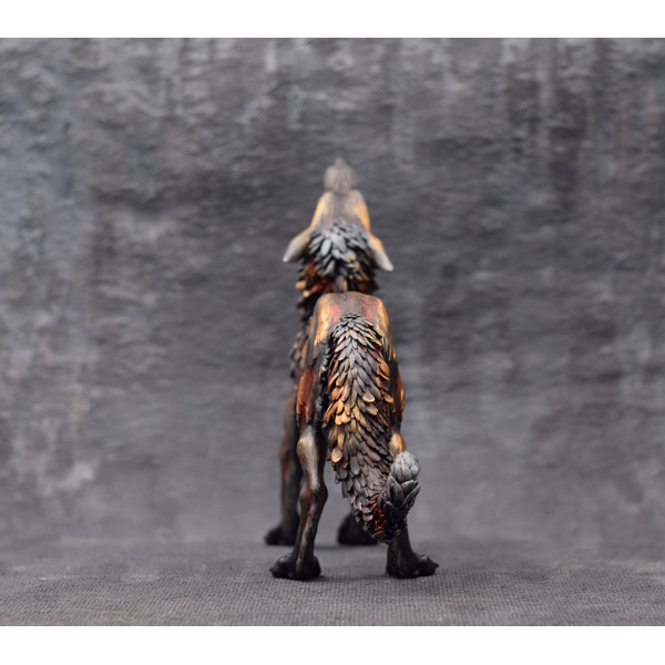 black-wolf-monster-figurine-sculpture-toy-animal-8.JPG