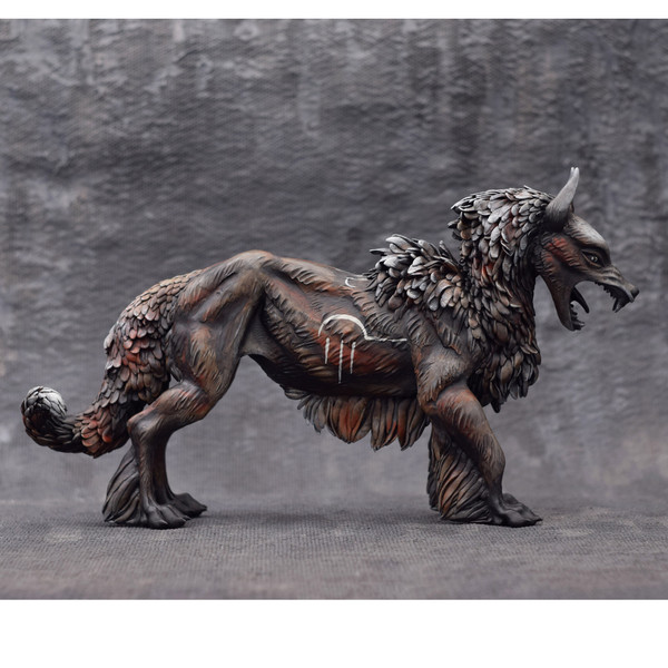 black-wolf-figurine-sculpture-toy-animal-4.JPG