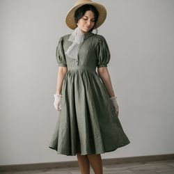 Beth Dress with short sleeves