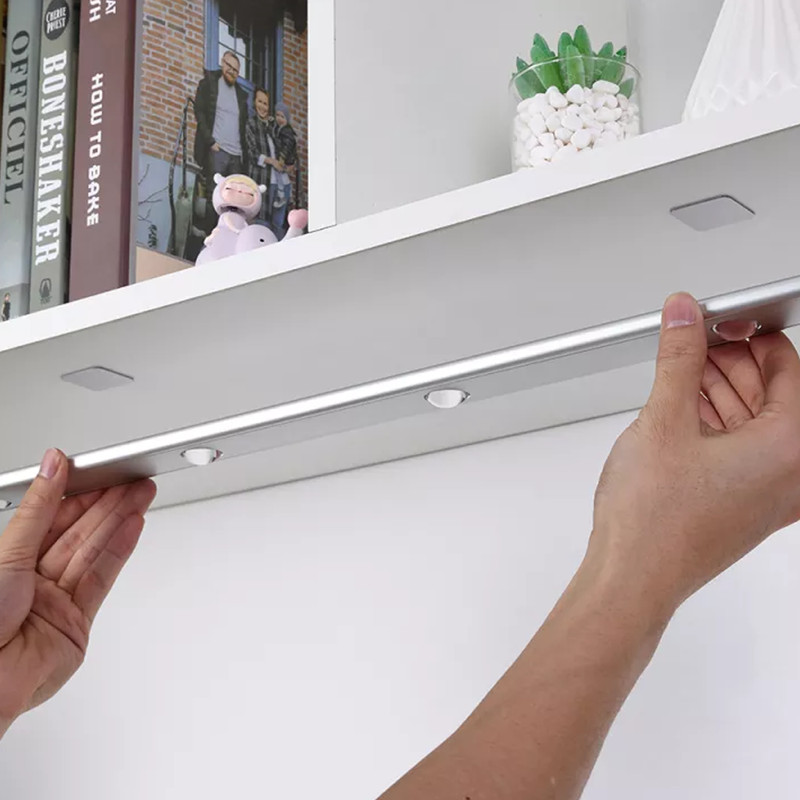 ledultrathinmotionsensorundercabinetlight4.png