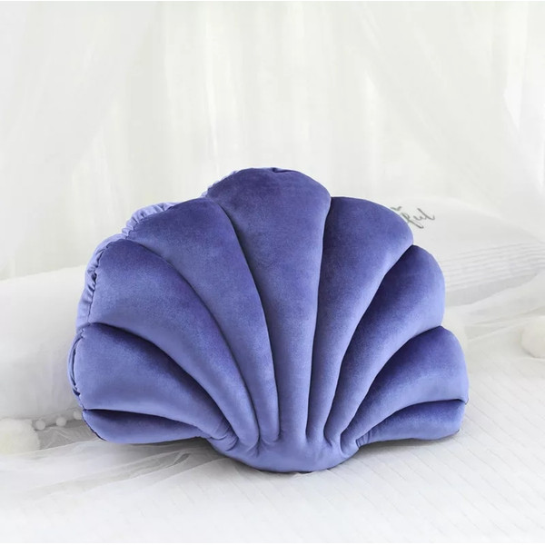 Plush-seashell-decorative-pillow13.jpg