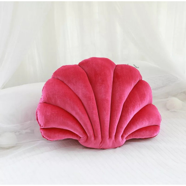 Plush-seashell-decorative-pillow15.jpg