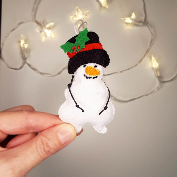 Snowman Christmas Ornament  Felt Pattern.jpg