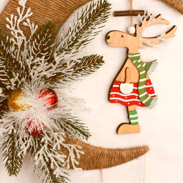 Christmas_reindeer_wreath_Christmas_decoration.jpg