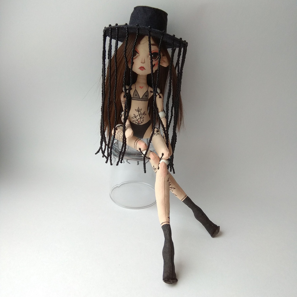 Art-doll