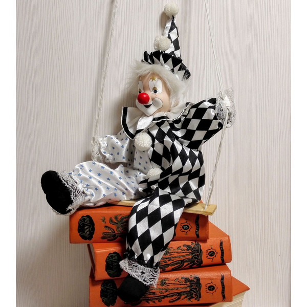 clown-toy.jpg