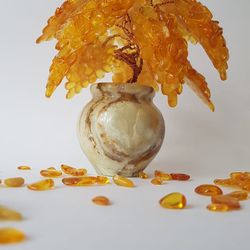 Souvenir. Amber wood. A small tree. The sunstone. The sacred tree. Custom Made.