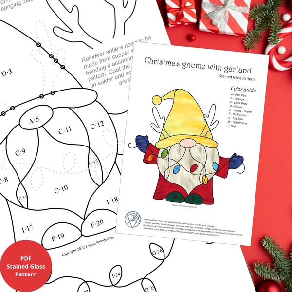 PDF Stained Glass Pattern Christmas Gnome with Garland.jpg