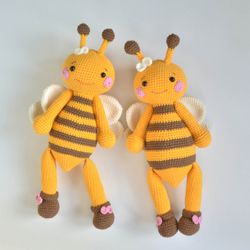 Amigurumi bee crochet pattern pdf in English, baby bumble stuffed toy