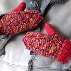 Womens handmade knitted mittens