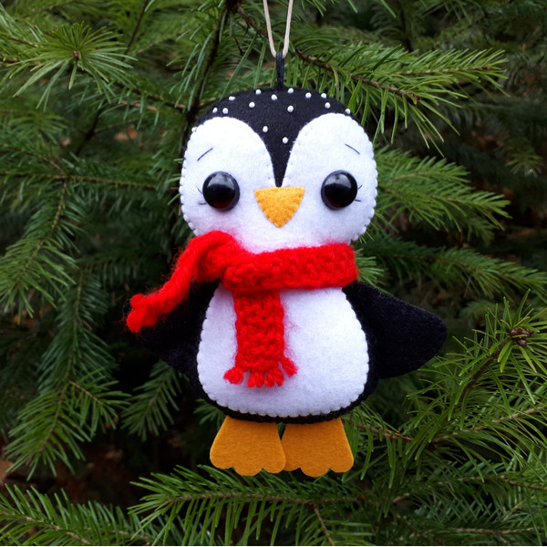 Penguin-ornament-4.jpg
