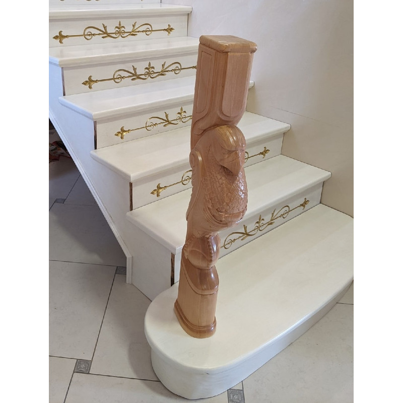Unique-carved-wood-staircases-with-eagle-post.jpg