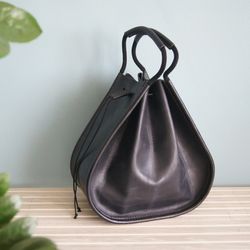 Leather bucket bag Medium size vintage black color Drawstring bag handcrafted