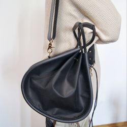 Leather bucket bag Medium size vintage black & gold Drawstring bag handcrafted