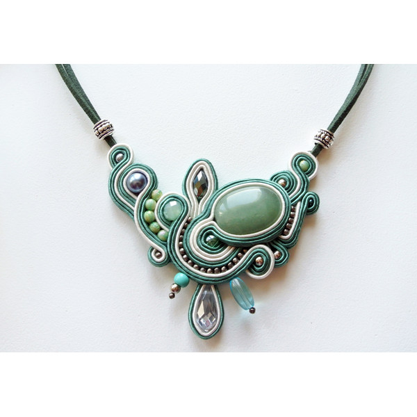 Green-stone-necklace